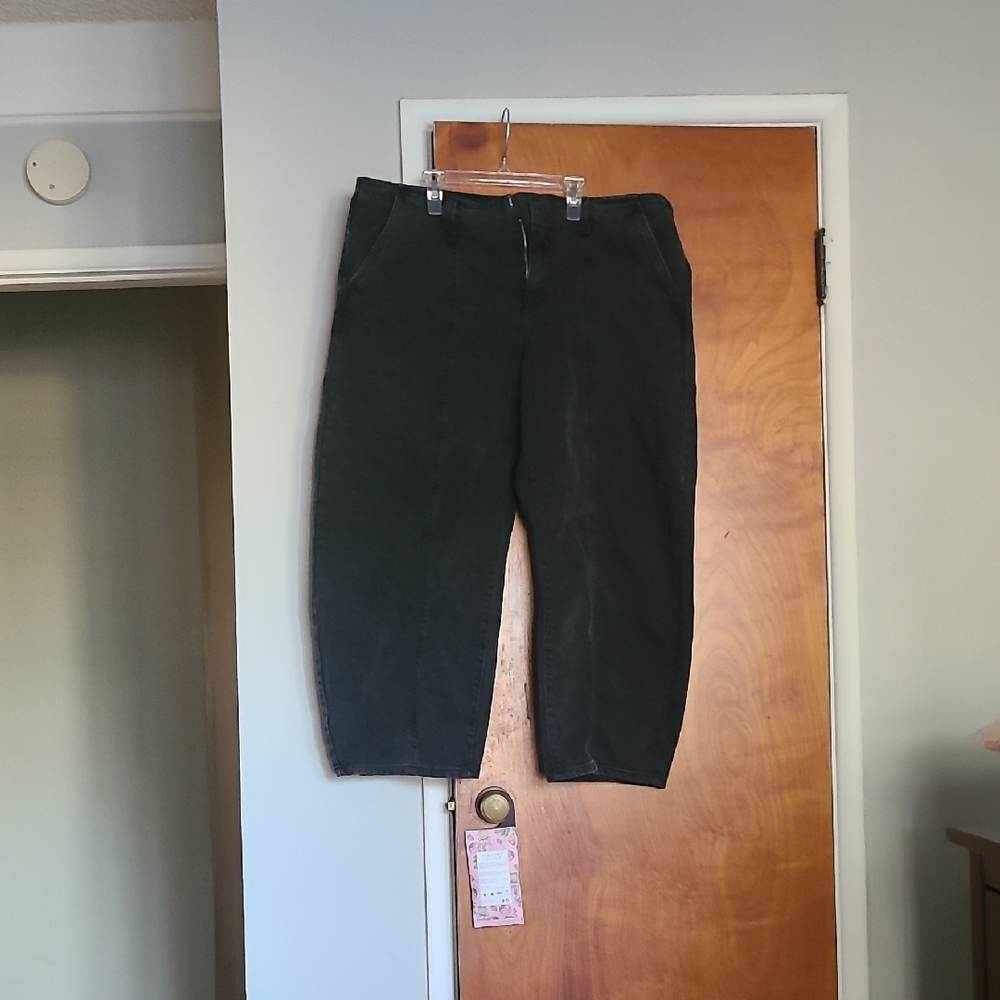 Women's Black Barrel Leg Jeans